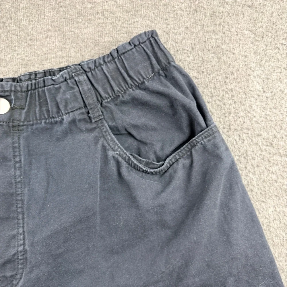 H&M Women's Large Black High Waisted Cotton Twill Shorts